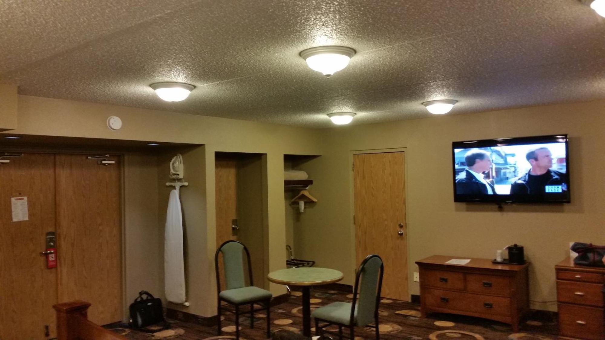 Stonebridge Hotel Fort Mcmurray Habitación foto