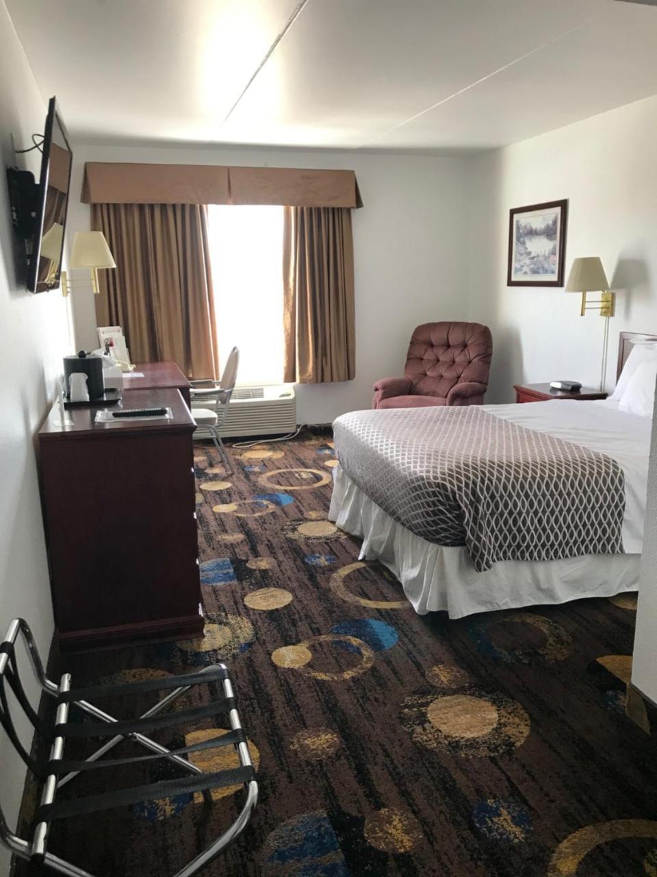 Stonebridge Hotel Fort Mcmurray Exterior foto